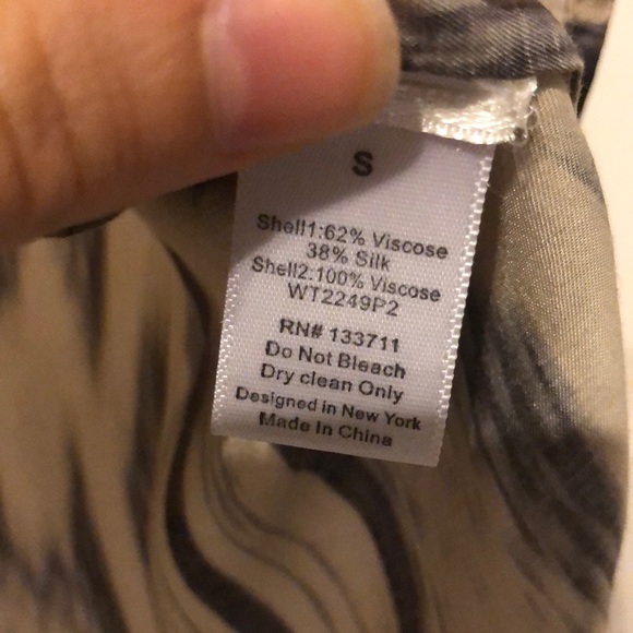 Addison Snakeskin Print Silk Blend Tank - Picture 5 of 7